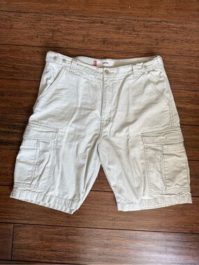 Levis Cargo Shorts Mens Size 36 Waist Beige Workwear Utility Pockets